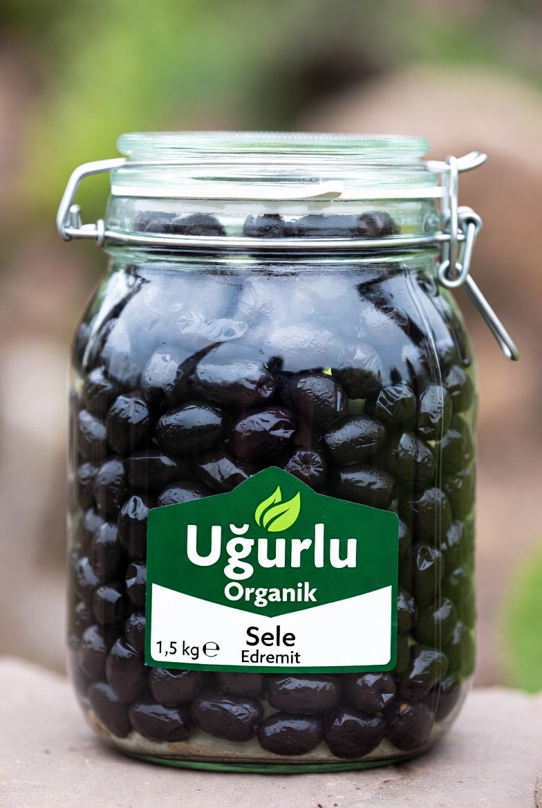 İRİ SELE SİYAH ZEYTİN (1,5 KG)